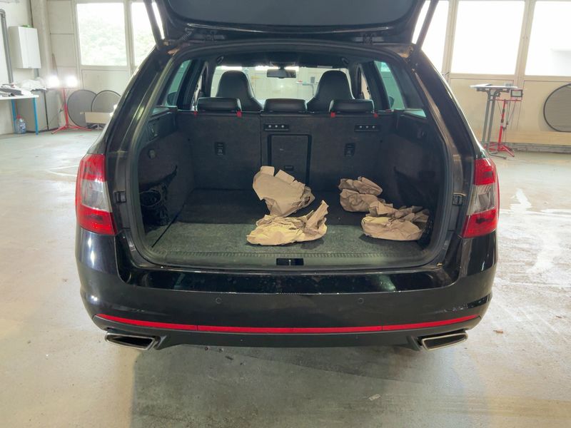 Skoda Octavia 2.0 TDI RS — zdjęcie 10