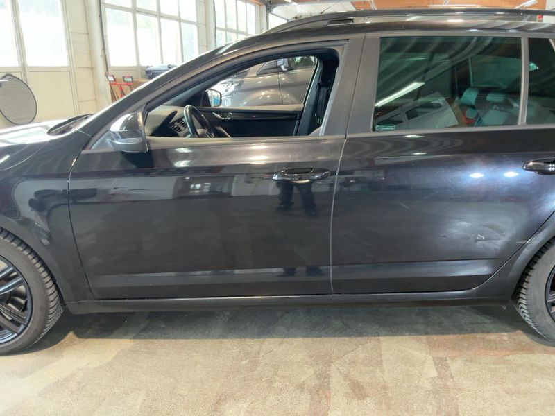 Skoda Octavia 2.0 TDI RS — zdjęcie 4