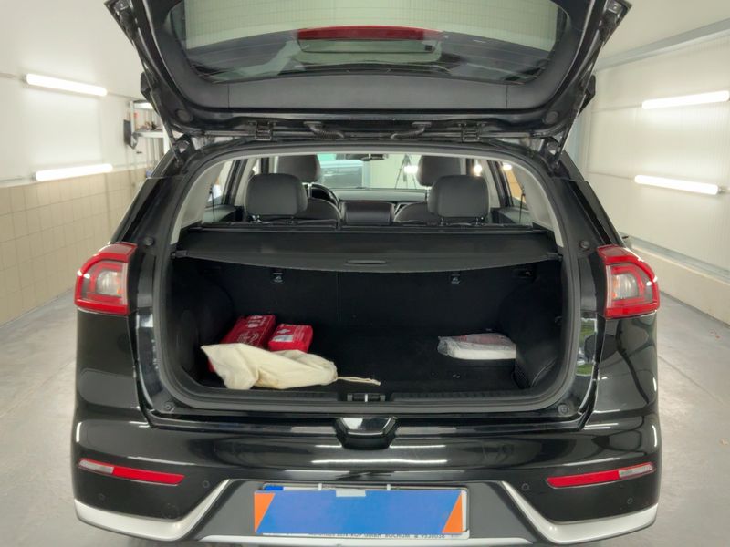 Kia Niro 1.6 Hybrid Spirit 2017 – снимка 15