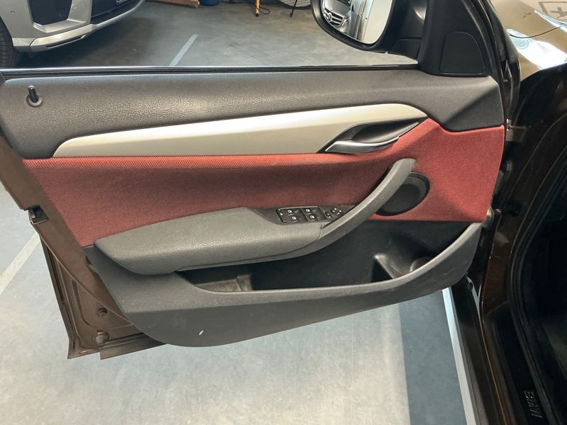 BMW X1 xDrive 18d 2011 – снимка 30