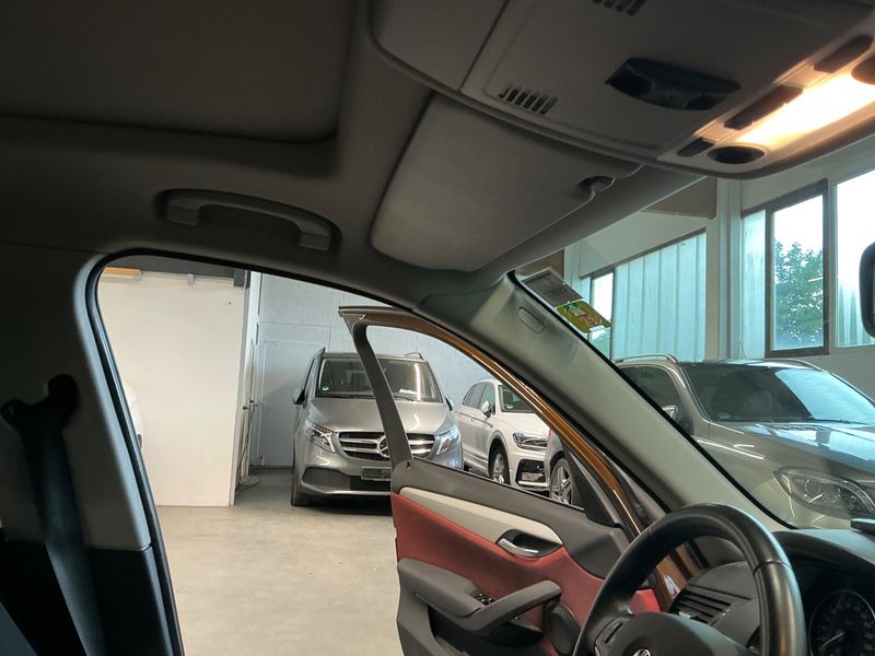 BMW X1 xDrive 18d 2011 – снимка 39