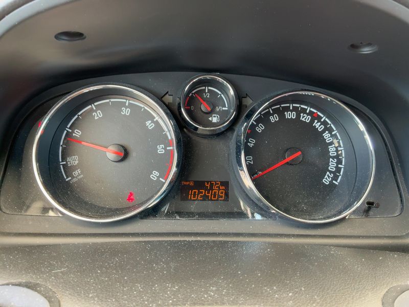 Opel Antara 2.2 CDTI Excellence 4x4 — zdjęcie 13