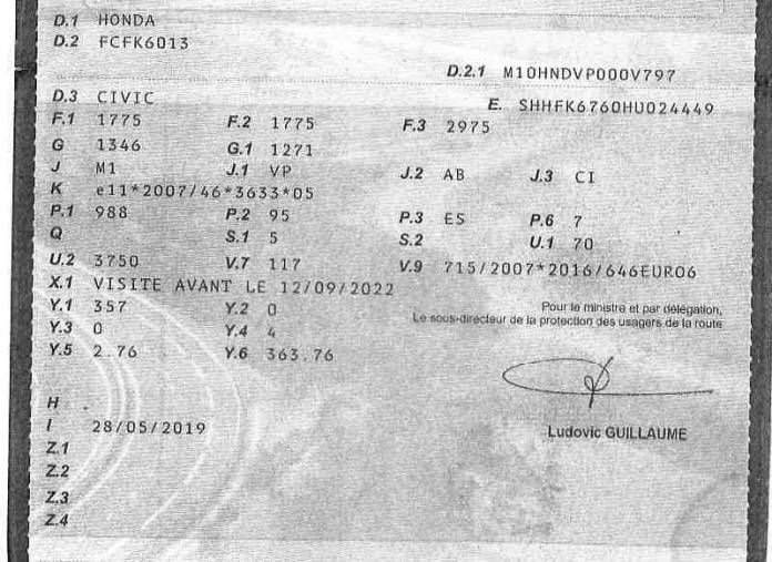 Honda Civic 1.0 VTEC Executive — zdjęcie 15