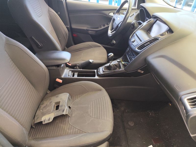 Ford Focus 1.5 TDCi Titanium — zdjęcie 10