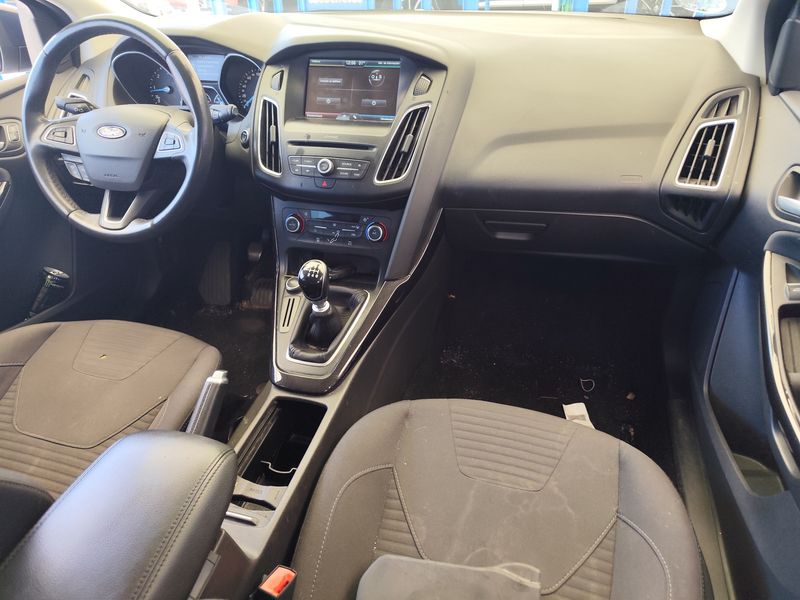 Ford Focus 1.5 TDCi Titanium — zdjęcie 11