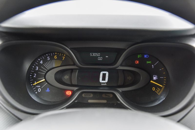 Renault Captur 0.9 TCe Life — zdjęcie 12