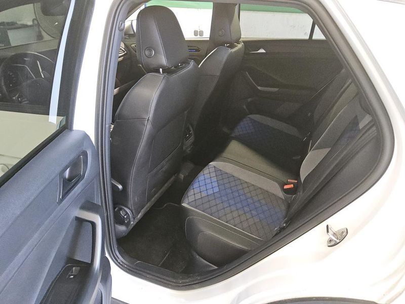 Volkswagen T-Roc 2.0 TSI R 4Motion — zdjęcie 12