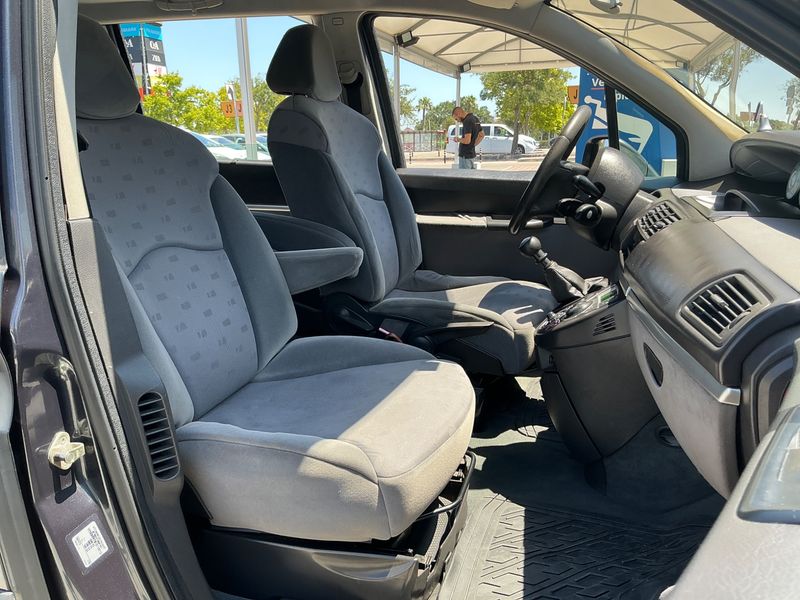 Peugeot 807 2.0 HDi Tendance — zdjęcie 3