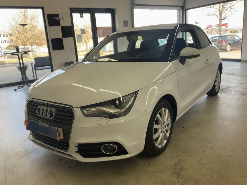 Audi A1 1.6 TDI Ambition — zdjęcie 1