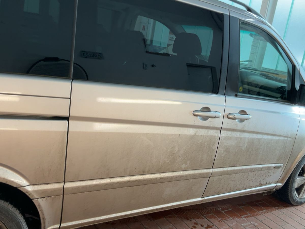Mercedes-Benz Viano 2013 — photo 11