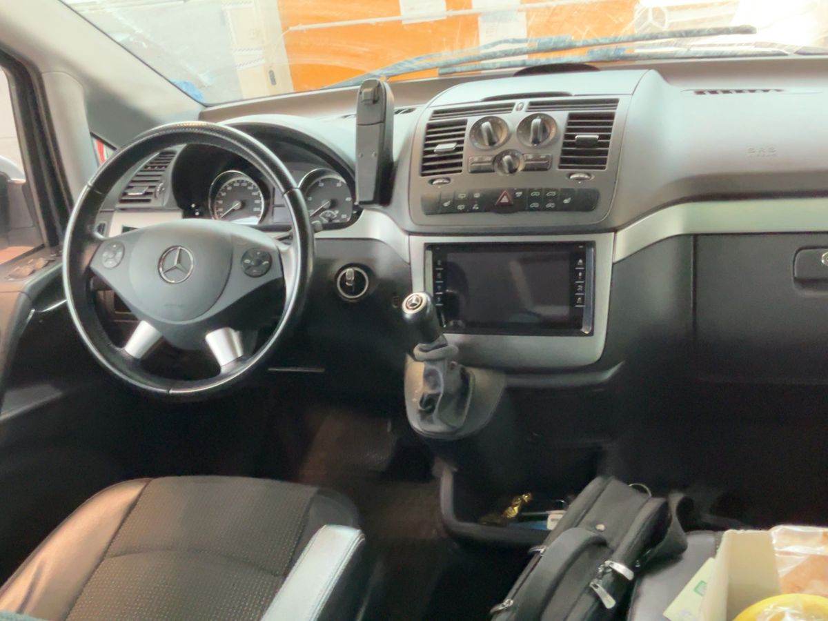 Mercedes-Benz Viano 2013 — photo 18