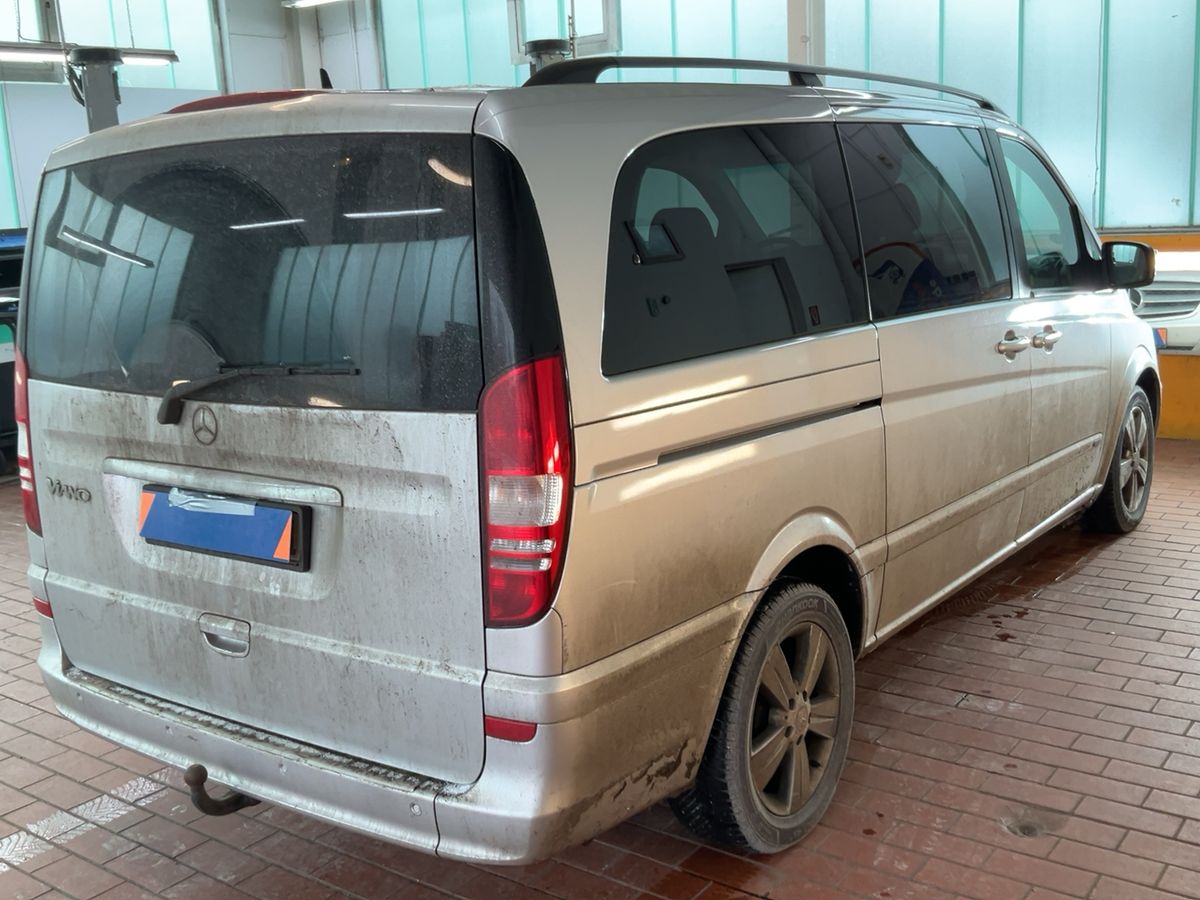 Mercedes-Benz Viano 2013 — photo 9