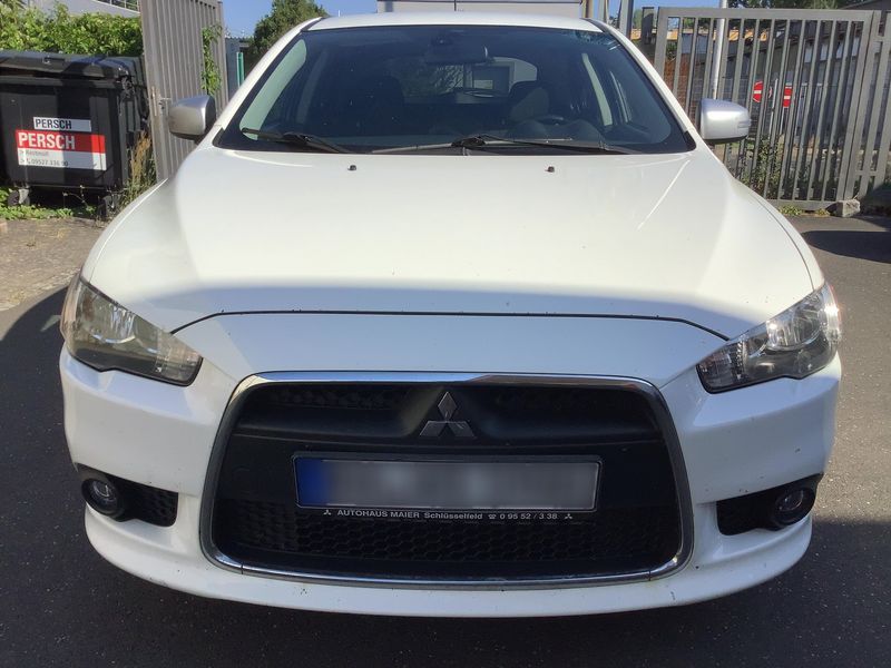 Mitsubishi Lancer 1.6 Diamant Edition — zdjęcie 9