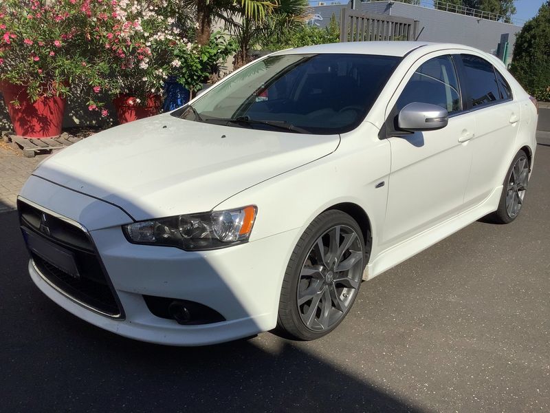 Mitsubishi Lancer 1.6 Diamant Edition