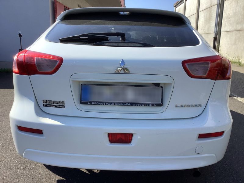 Mitsubishi Lancer 1.6 Diamant Edition — zdjęcie 5