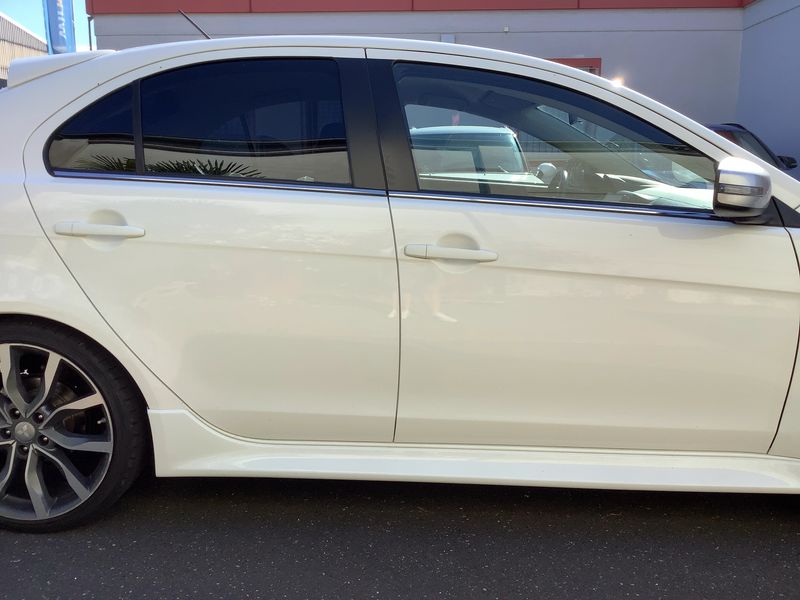Mitsubishi Lancer 1.6 Diamant Edition — zdjęcie 7