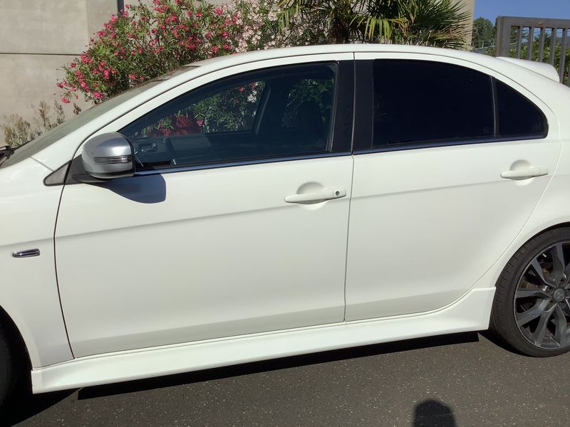 Mitsubishi Lancer 1.6 Diamant Edition — zdjęcie 4
