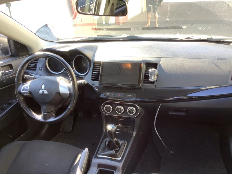 Mitsubishi Lancer 1.6 Diamant Edition — zdjęcie 12
