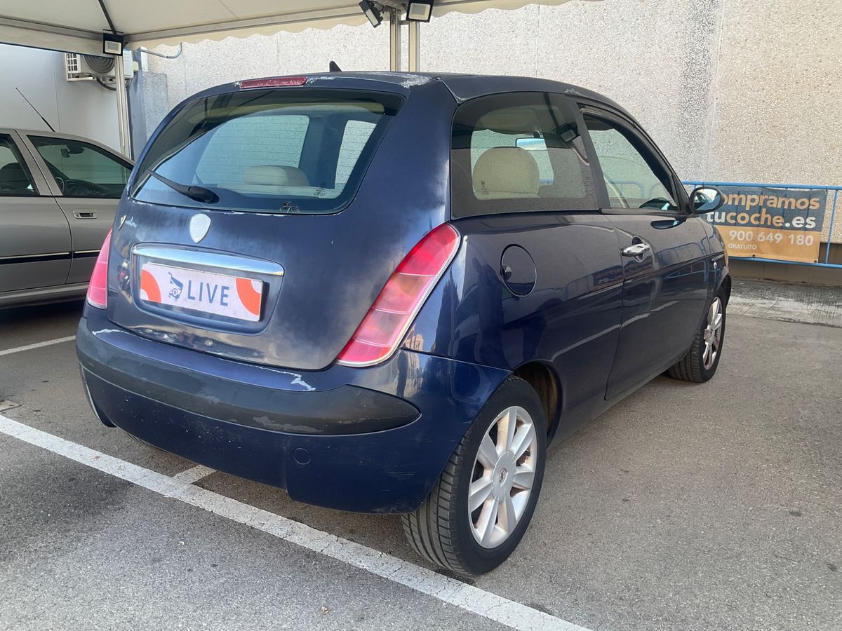 Lancia Ypsilon 1.2 Argento