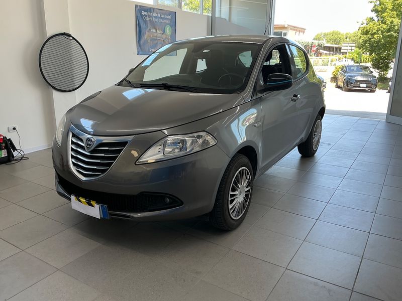 Lancia Ypsilon 0.9 TwinAir CNG Elefantino
