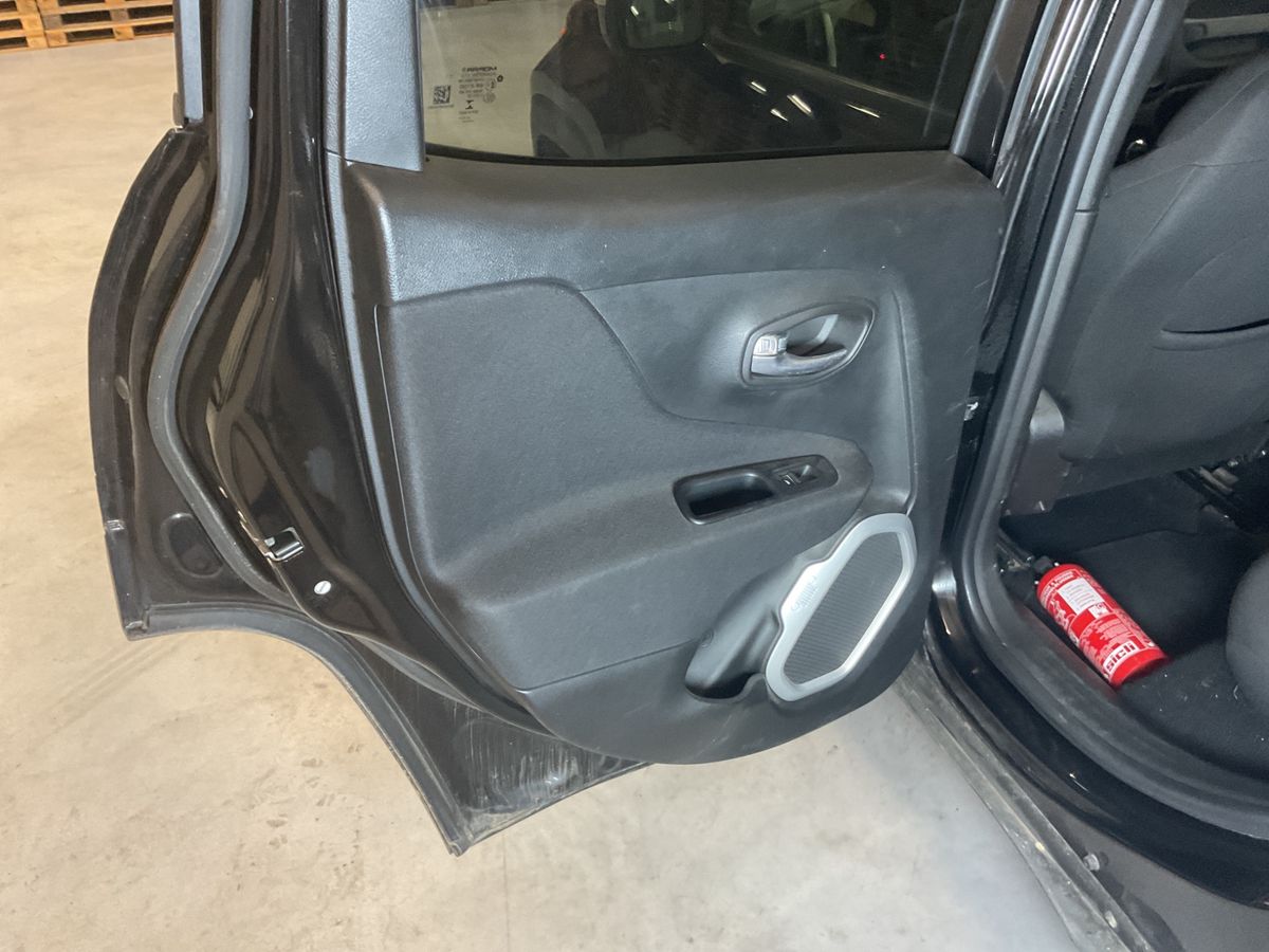 Jeep Renegade 2014 — photo 36