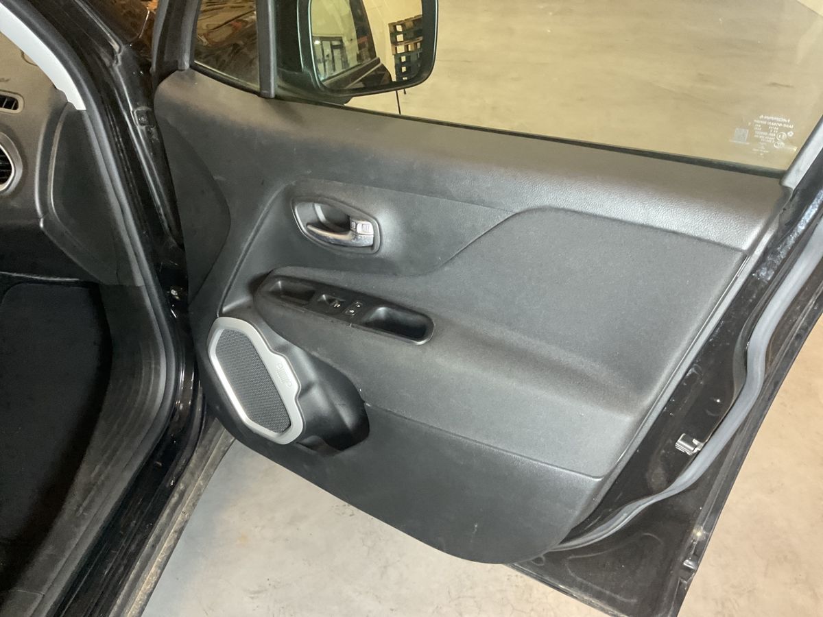 Jeep Renegade 2014 — photo 34