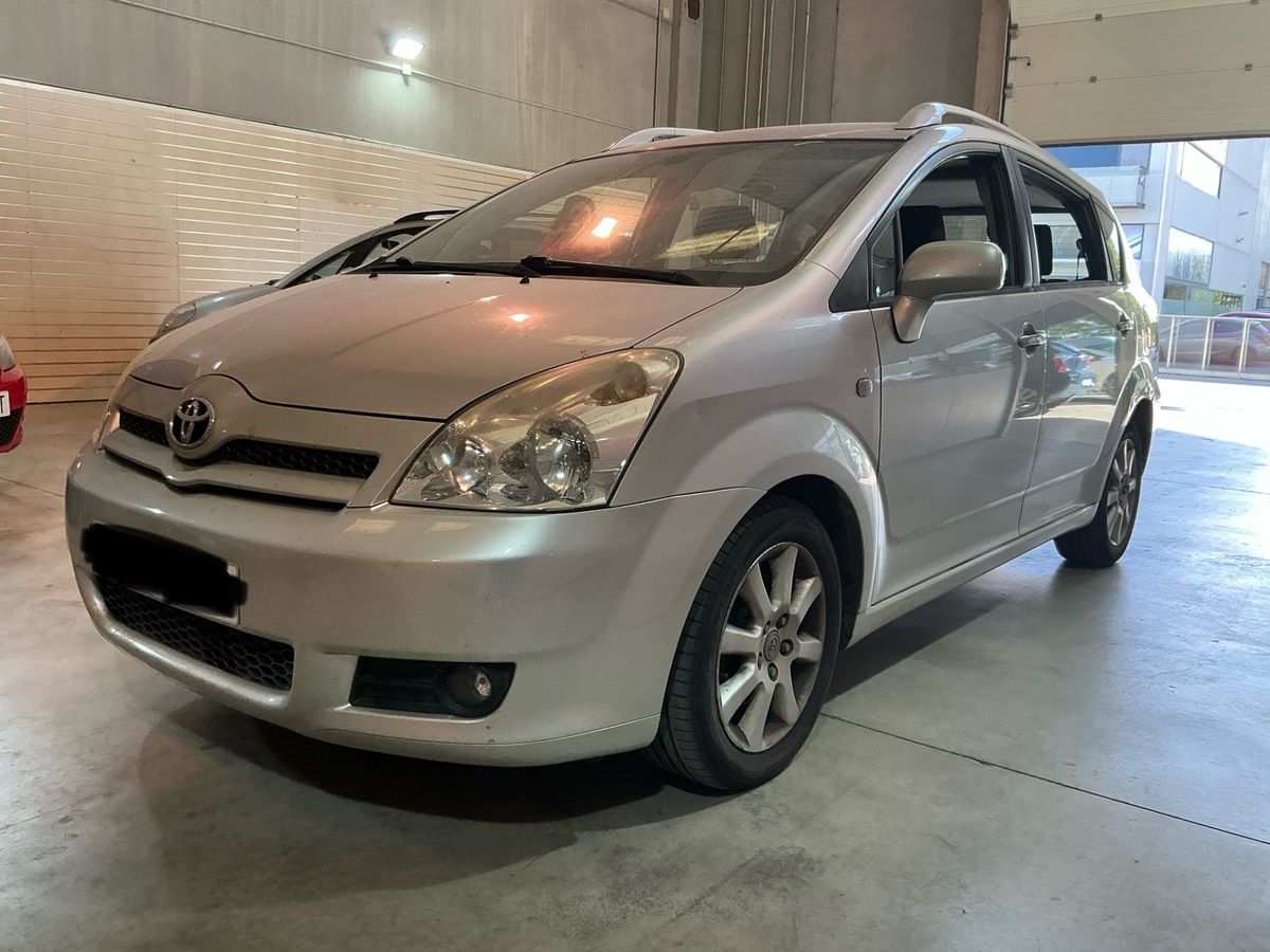 Toyota Corolla Verso 2.2 D-4D Sol