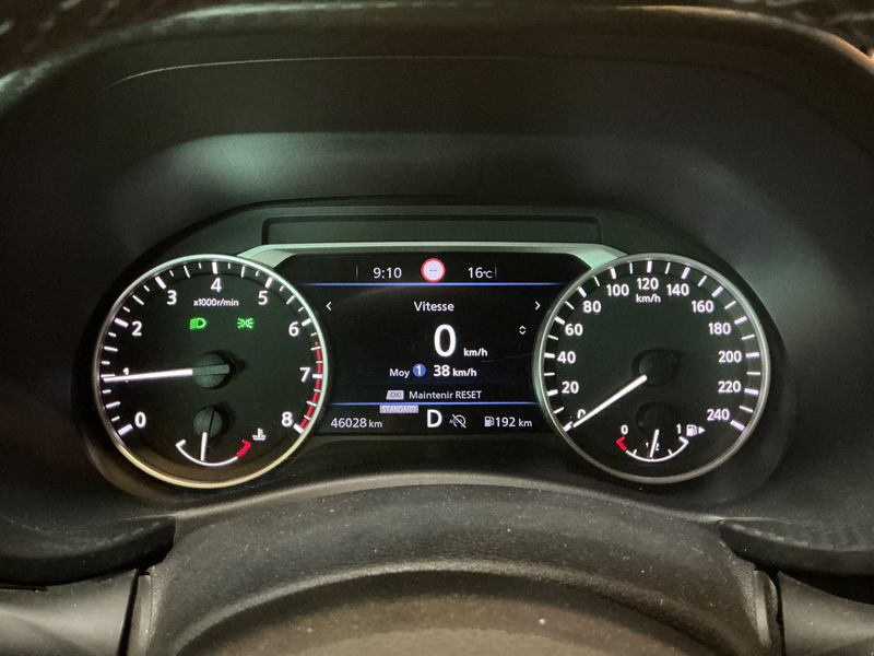Nissan Juke 1.0 DIG-T Business+ — zdjęcie 13