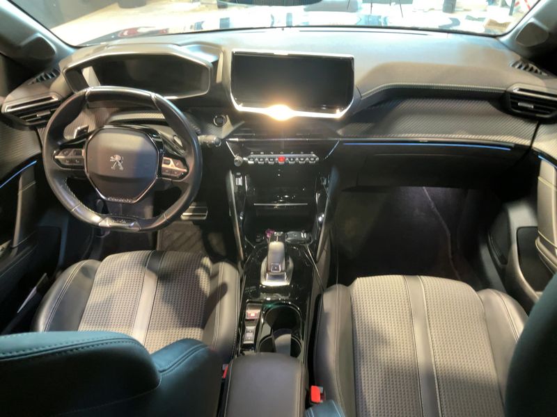 Peugeot 208 1.2 PureTech GT 2021 – снимка 17