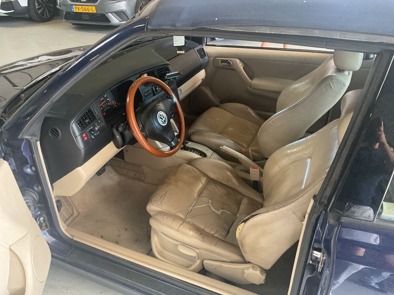 Volkswagen Golf III 2.0 Classicline — zdjęcie 3