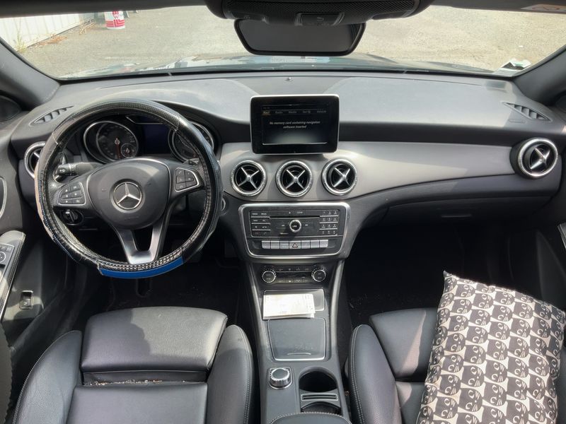Mercedes-Benz CLA-Klasse CLA 180 d Sensation — zdjęcie 12