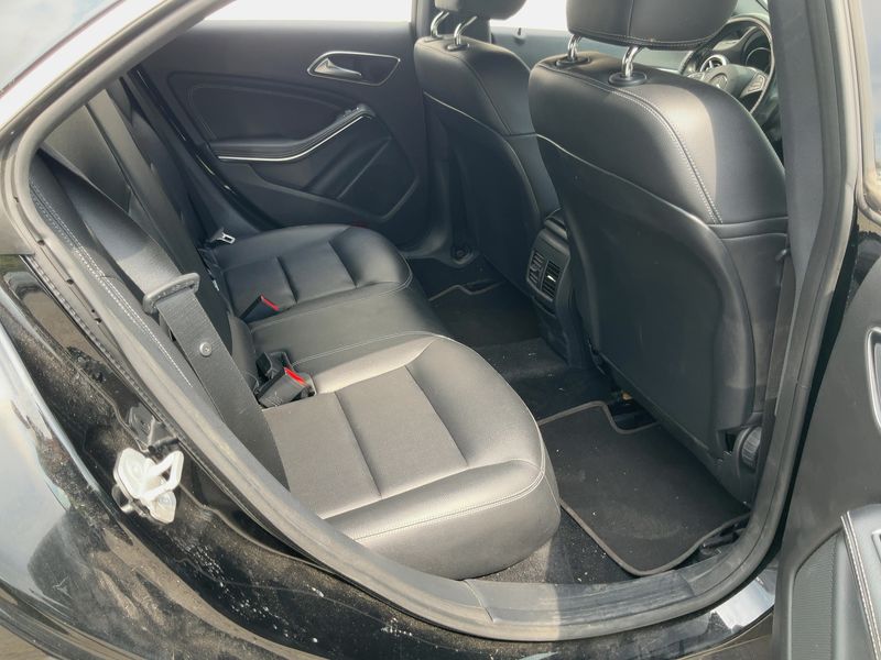Mercedes-Benz CLA-Klasse CLA 180 d Sensation — zdjęcie 14