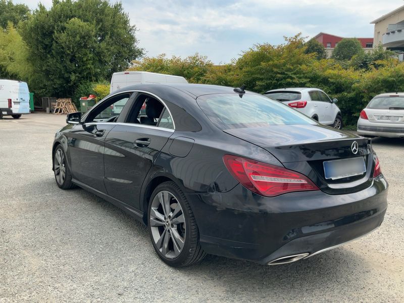 Mercedes-Benz CLA-Klasse CLA 180 d Sensation — zdjęcie 3
