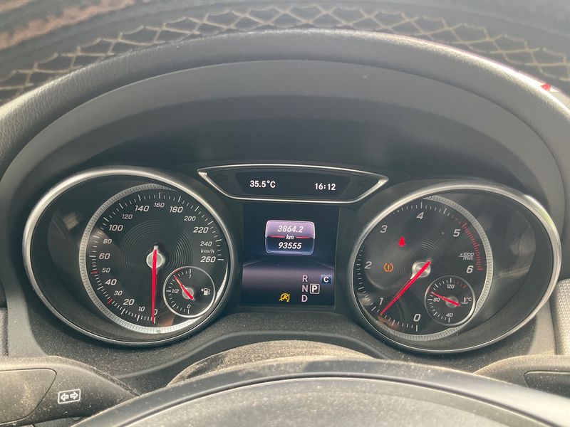 Mercedes-Benz CLA-Klasse CLA 180 d Sensation — zdjęcie 13