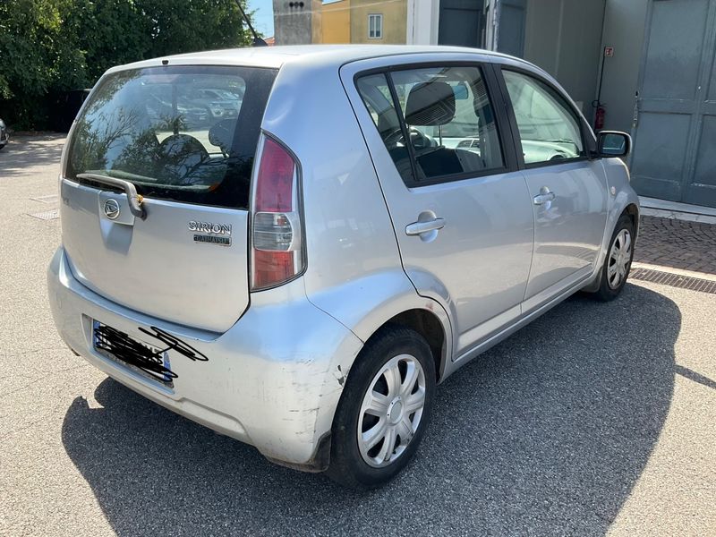 Daihatsu Sirion 1.3 — zdjęcie 2