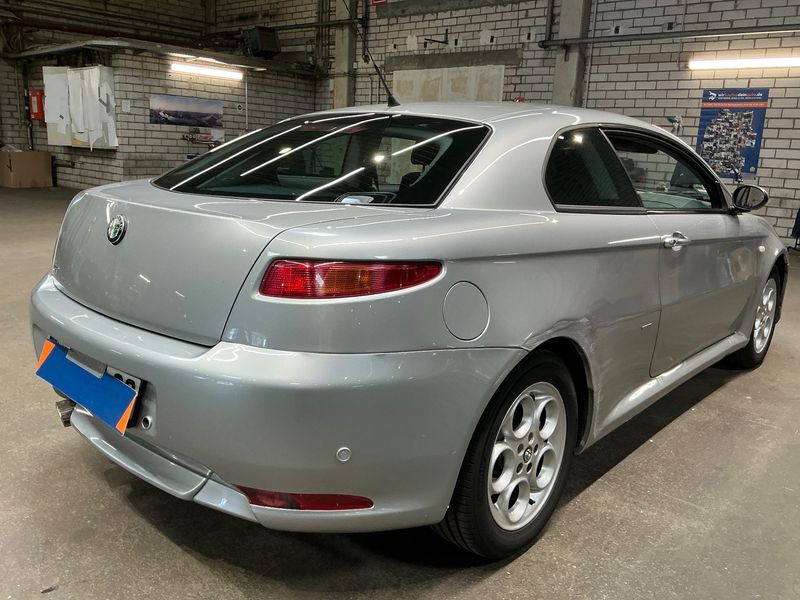 Alfa Romeo Alfa GT 1.8 TS Progression — zdjęcie 2