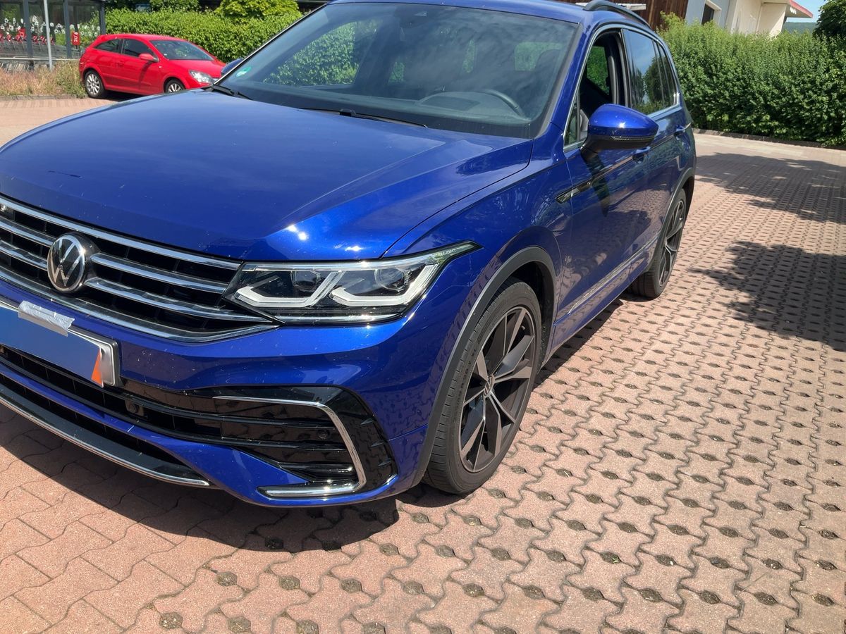 Volkswagen Tiguan 2021 — photo 1