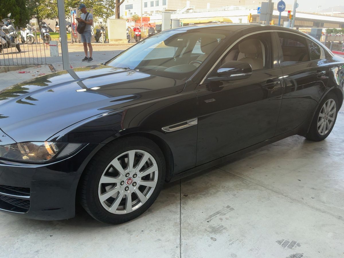 Jaguar XE 20d Portfolio