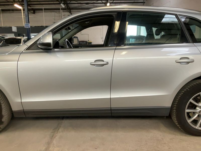 Audi Q5 3.0 V6 TDI quattro Ambiente — zdjęcie 4