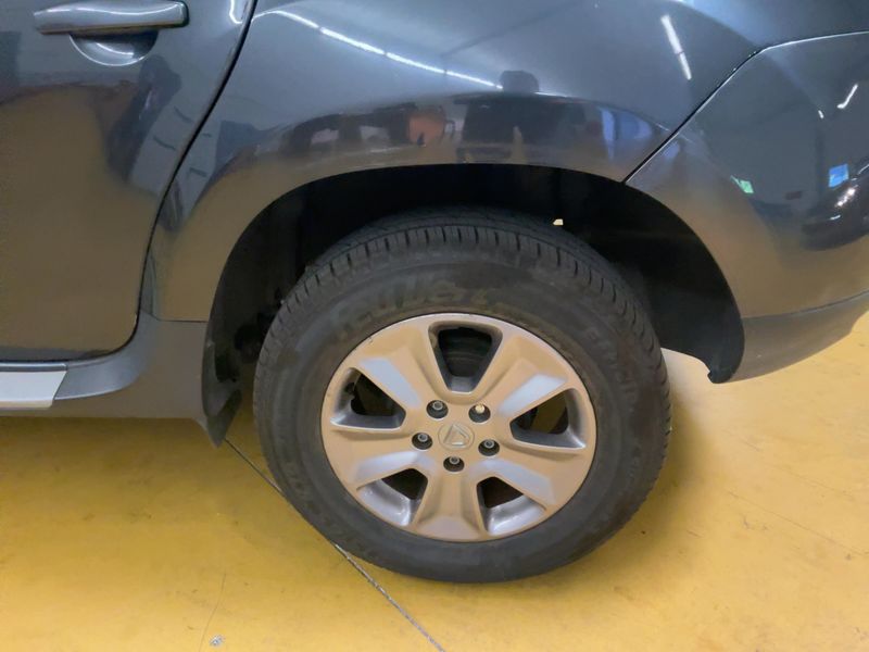 Dacia Duster 1.2 TCe Prestige 4x2 2017 – снимка 5
