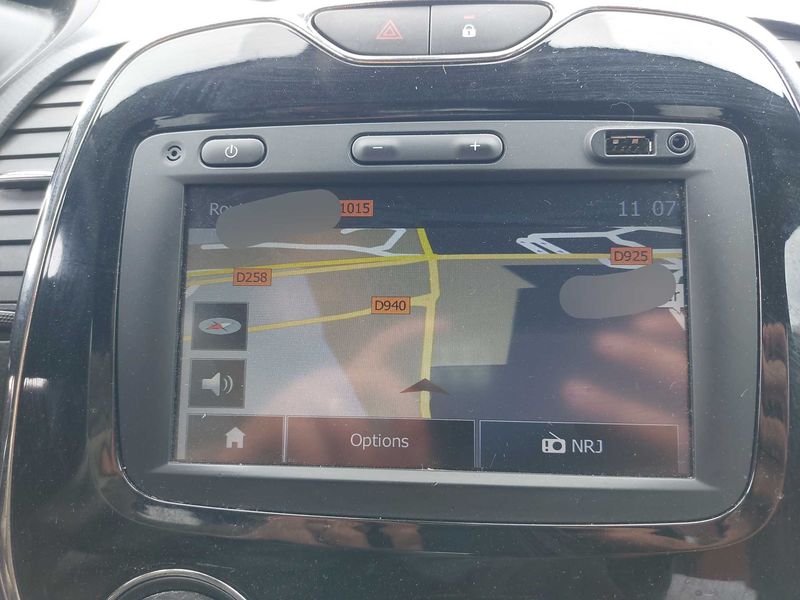 Renault Captur 0.9 Energy Intens — zdjęcie 13