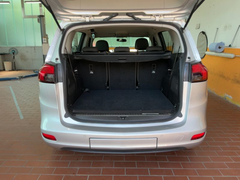 Opel Zafira Tourer 1.4 Turbo Edition — zdjęcie 10