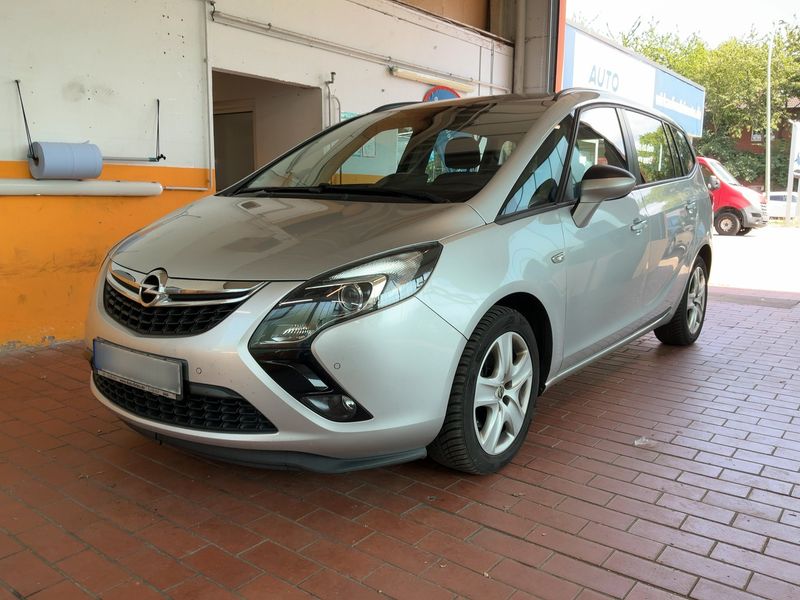 Opel Zafira Tourer 1.4 Turbo Edition