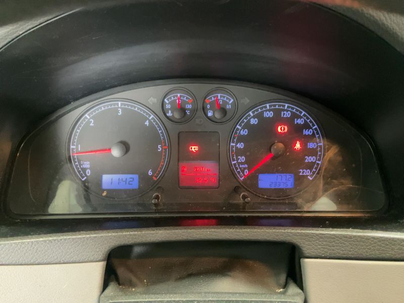 Volkswagen T5 California 2.5 TDI Trendline Aufstelldach — zdjęcie 13