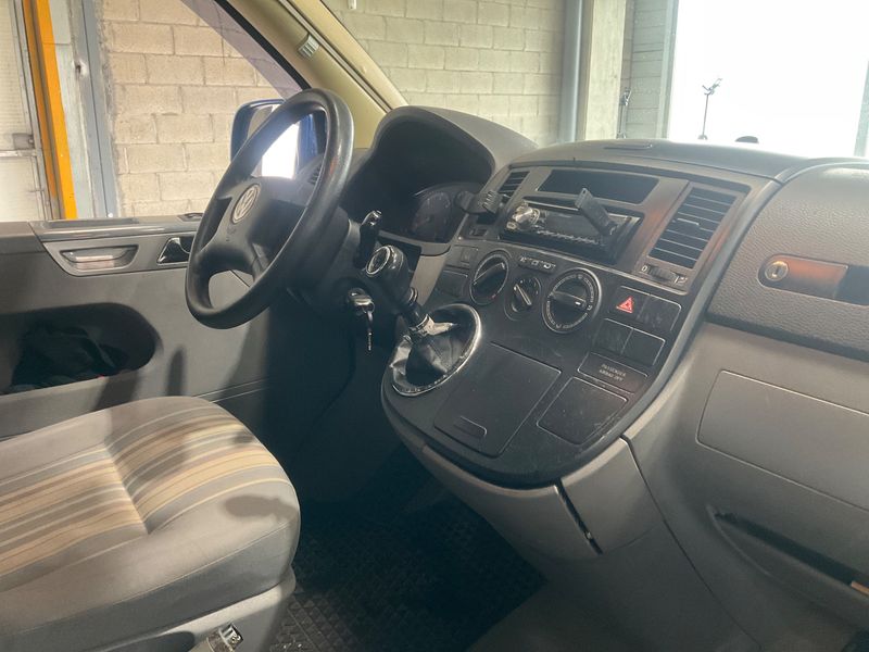Volkswagen T5 California 2.5 TDI Trendline Aufstelldach 2004 – снимка 30