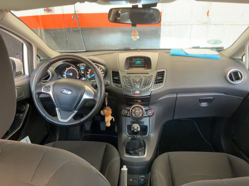 Ford Fiesta 1.5 TDCi Trend — zdjęcie 12