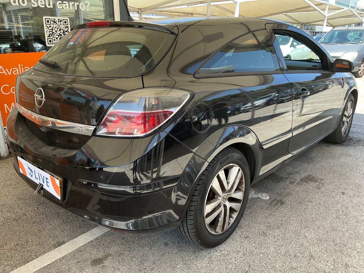 Opel Astra GTC 1.3 CDTI Sport