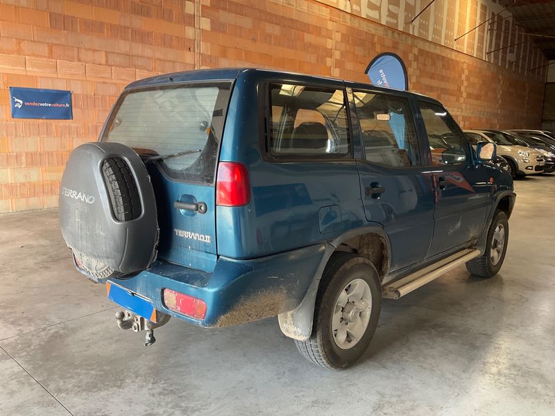 Nissan Terrano 2.7 Turbodiesel TD — zdjęcie 2