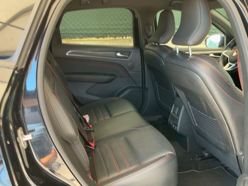 Renault Arkana 1.6 Hybrid E-Tech R.S. Line — zdjęcie 14