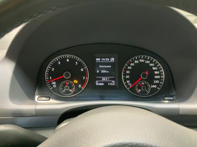 Volkswagen Touran 1.2 TSI Comfortline BlueMotion Tech — zdjęcie 13